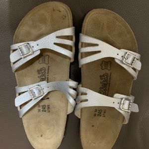BIRKIES SILVER SANDALS